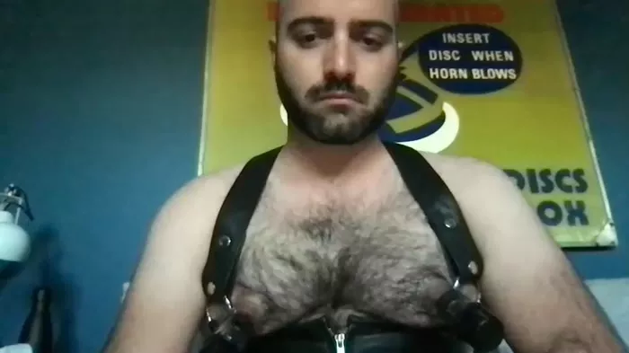 hairyleatherguy